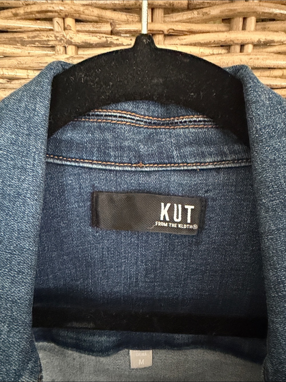 Kut from the Kloth Amelia Blue Denim Jacket - Picture 4 of 6